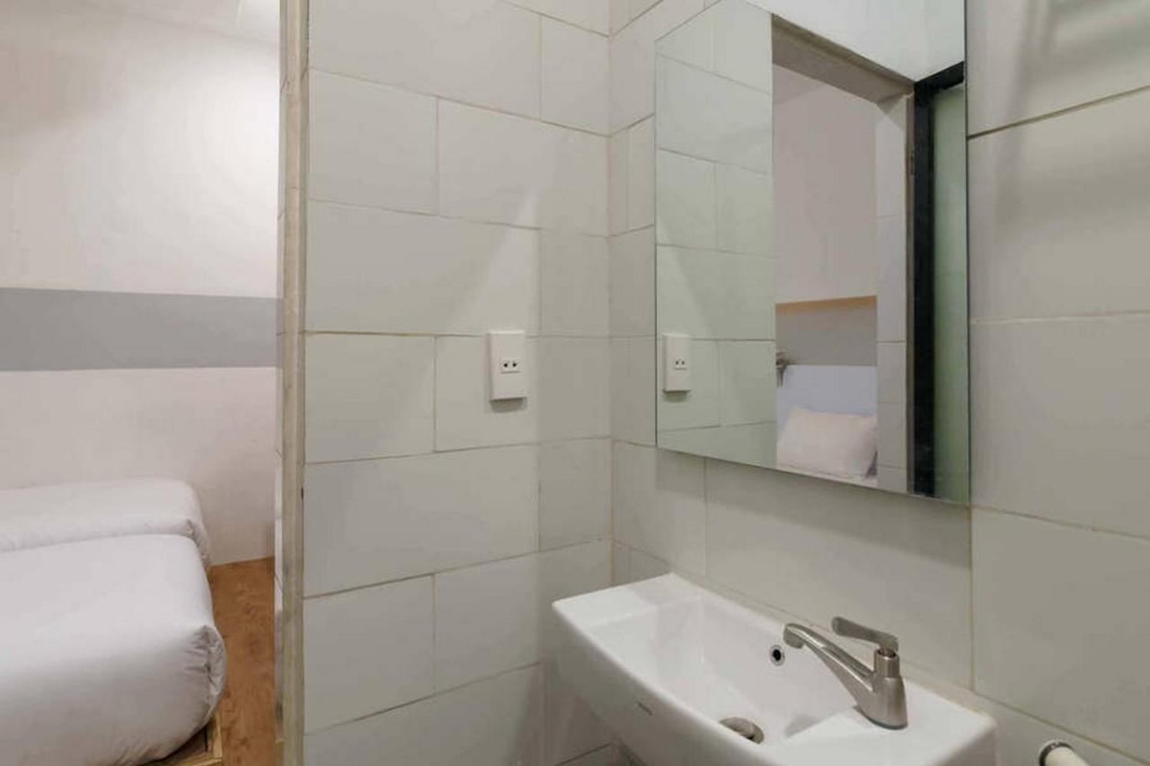 Jotel Guest House RedPartner Pulauberayan Extérieur photo